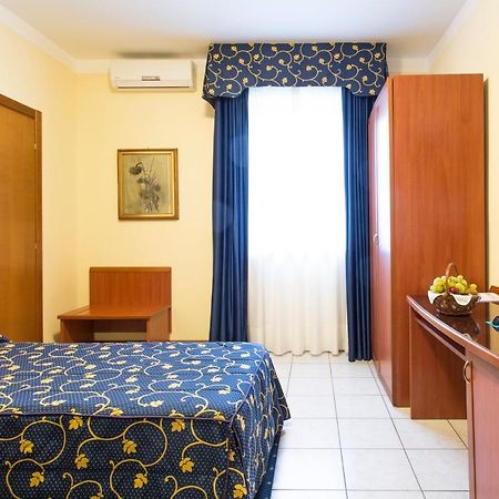 Hotel Ristorante Paladini Carisio Luaran gambar