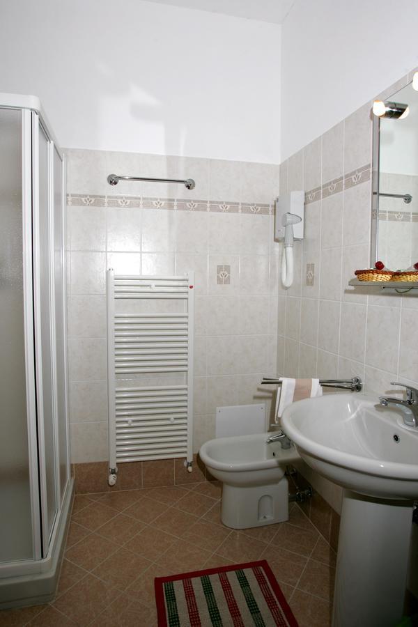 Hotel Ristorante Paladini Carisio Luaran gambar