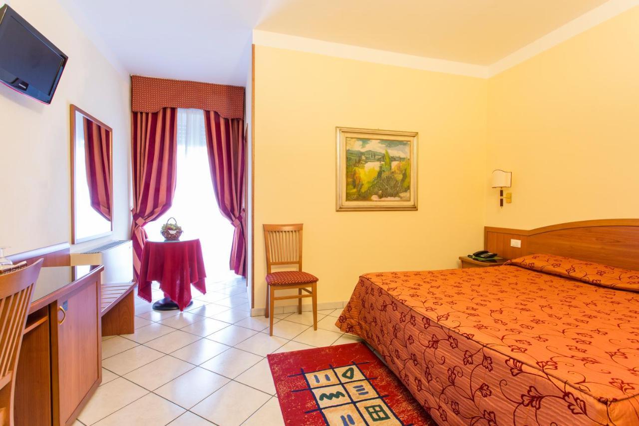 Hotel Ristorante Paladini Carisio Luaran gambar