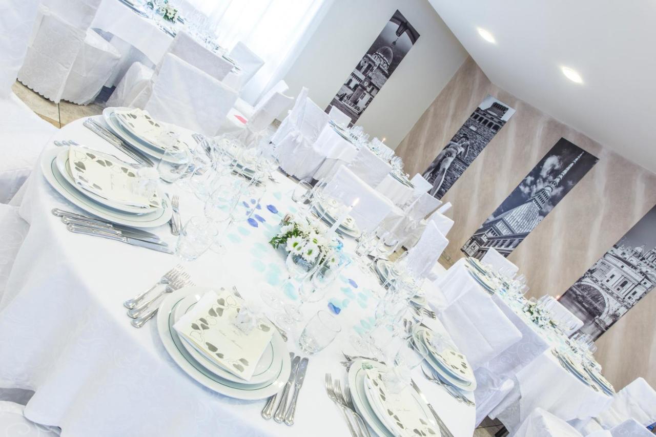 Hotel Ristorante Paladini Carisio Luaran gambar