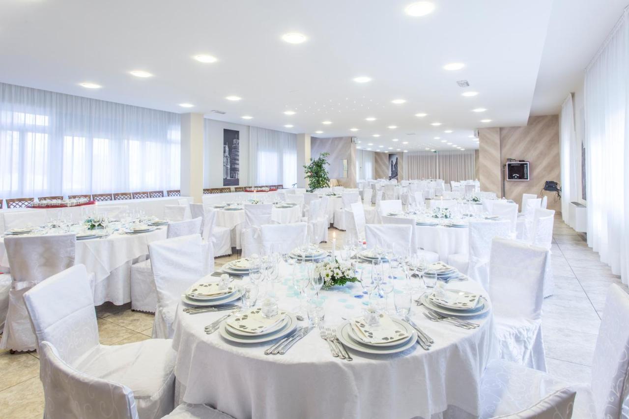 Hotel Ristorante Paladini Carisio Luaran gambar