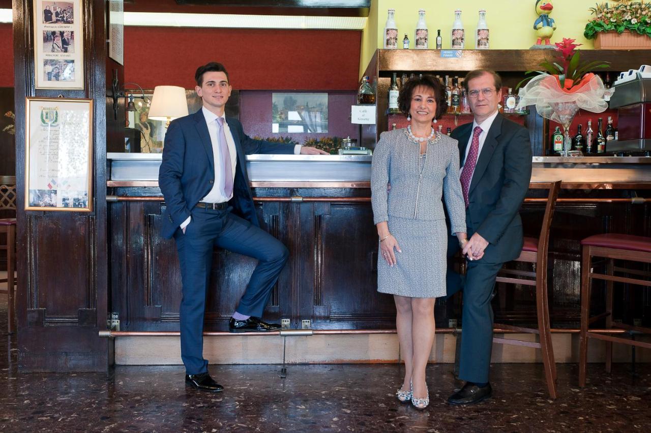 Hotel Ristorante Paladini Carisio Luaran gambar